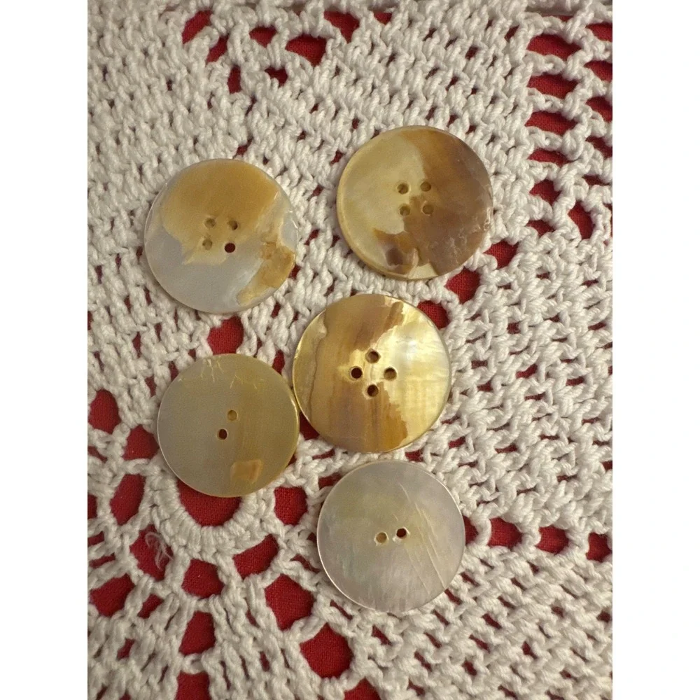 Large Vintage Mother of Pearl Buttons Large Holes 5 Count‎